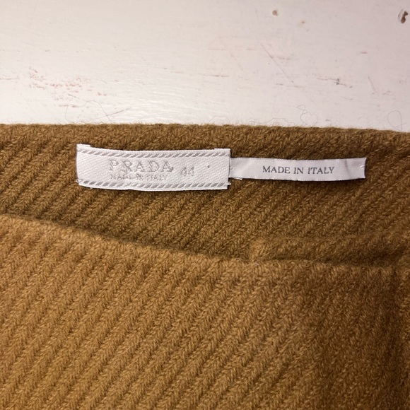 Wool Prada skirt - Picture 3 of 4